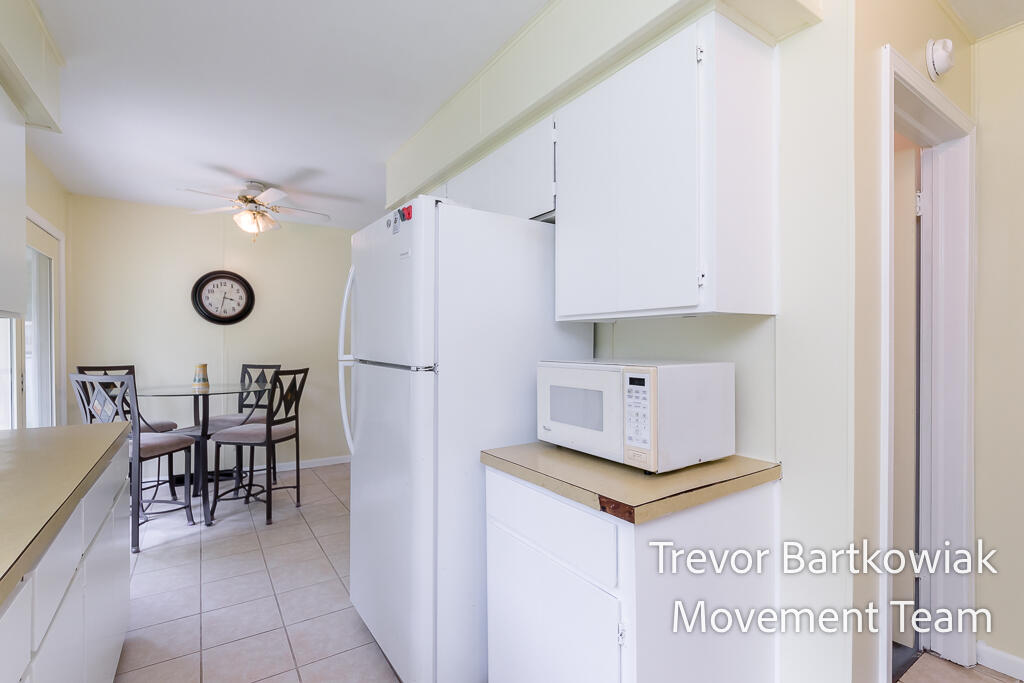 4324 White Road Muskegon, MI 49442 - Photo 10 of 36 4324WhiteRd-17LoRes