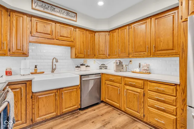 $285,000 | 445 Camby Court, Greenwood, IN 46142