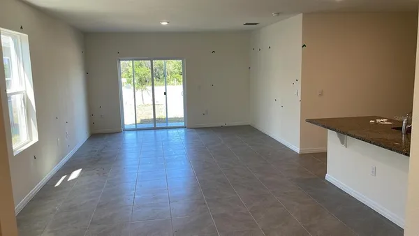 $2,550 | 1280 Cascades Avenue, Davenport, FL 33837