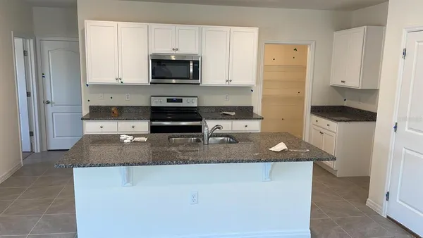 $2,650 | 1280 Cascades Avenue, Davenport, FL 33837