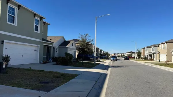 $2,650 | 1280 Cascades Avenue, Davenport, FL 33837