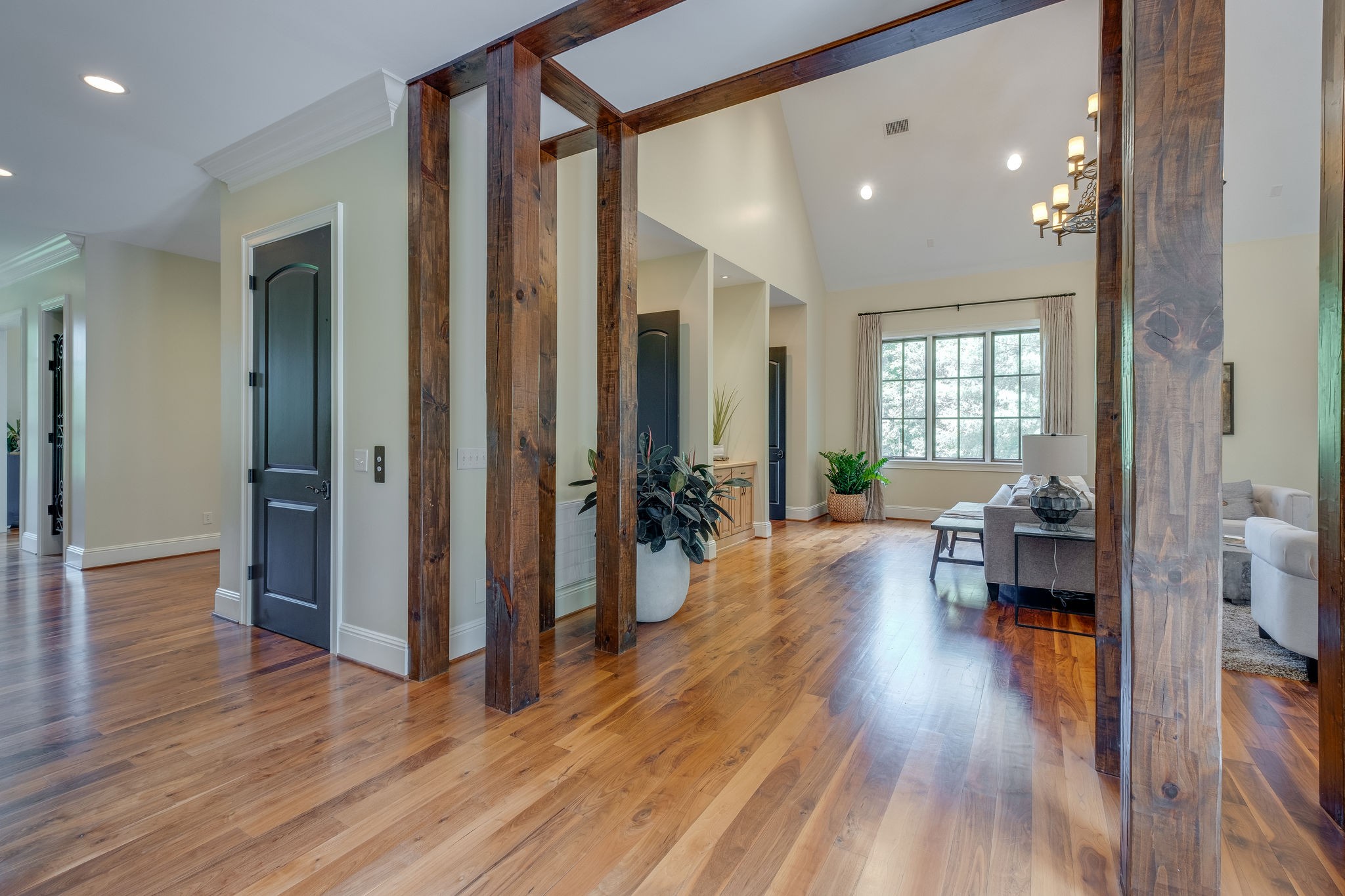 22 Compton Trace Nashville, TN 37215 - Photo 6 of 28 a view of a livingroom with furniture and hardwood floor