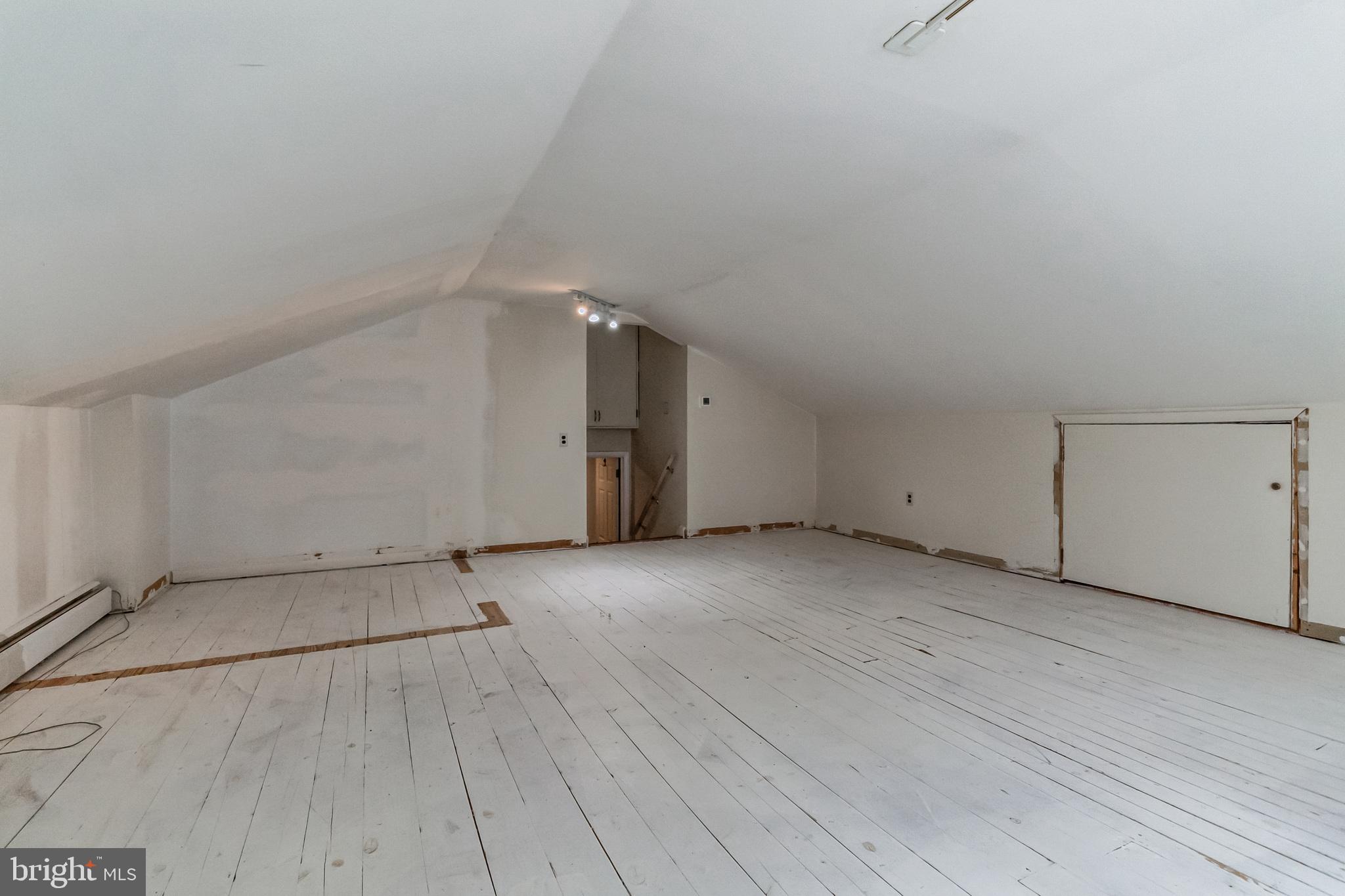 324 Abbey Road Berwyn, PA 19312 - Photo 25 of 45 Gallery Image 25