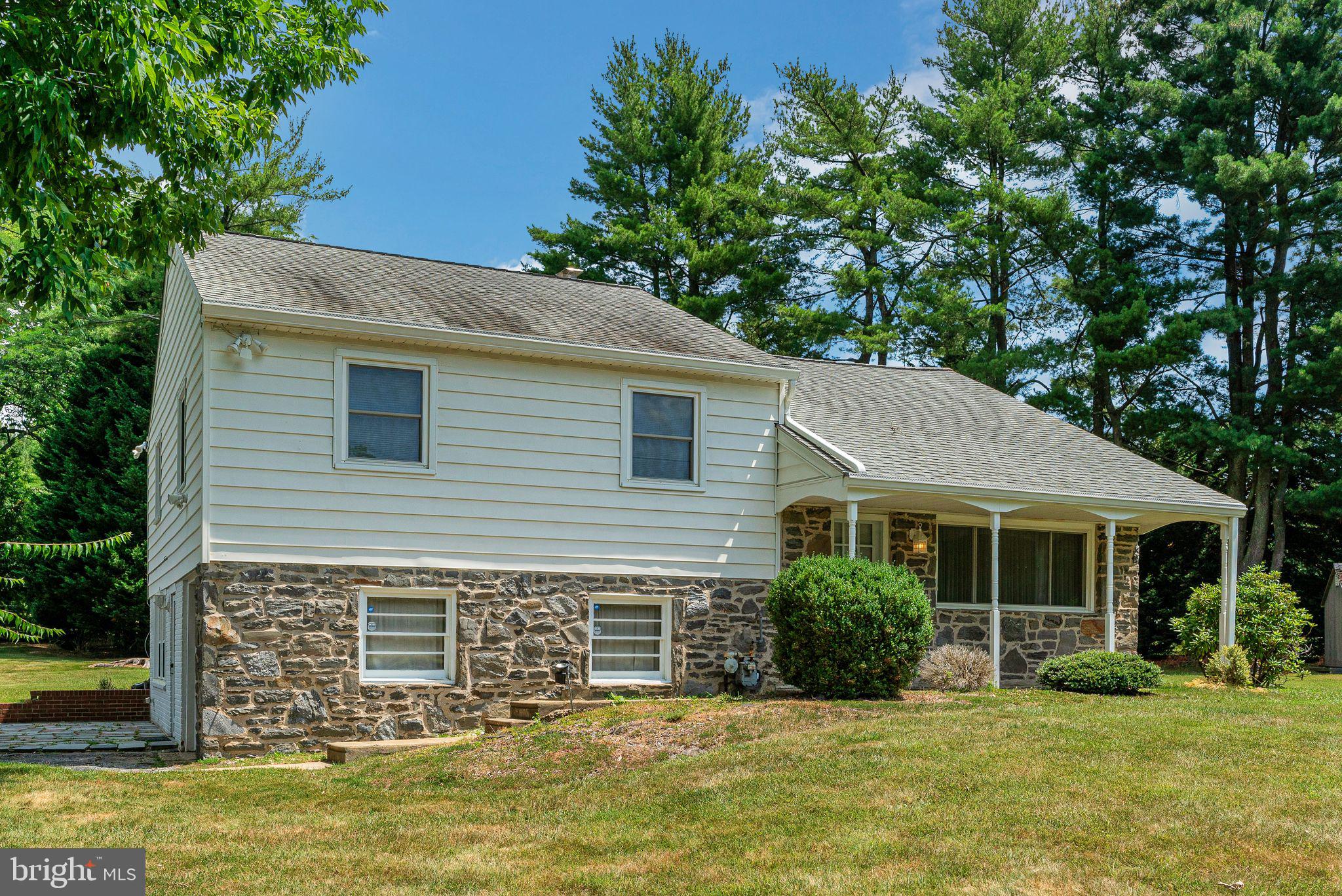 324 Abbey Road Berwyn, PA 19312 - Photo 5 of 45 Gallery Image 5