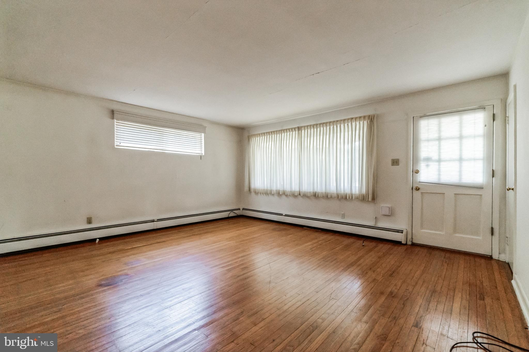 324 Abbey Road Berwyn, PA 19312 - Photo 6 of 45 Gallery Image 6
