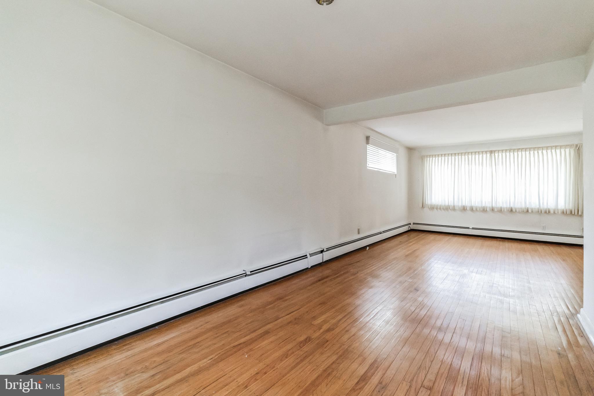324 Abbey Road Berwyn, PA 19312 - Photo 8 of 45 Gallery Image 8