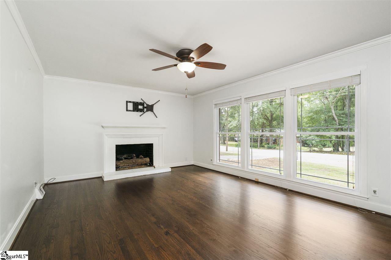 119 Richbourg Road Greenville, SC 29615 - Photo 2 of 34 Gallery Image 2