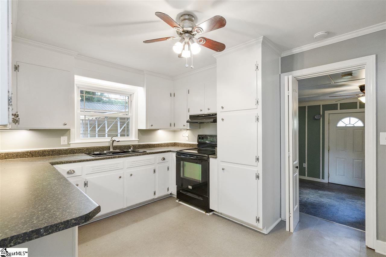 119 Richbourg Road Greenville, SC 29615 - Photo 7 of 34 Gallery Image 7