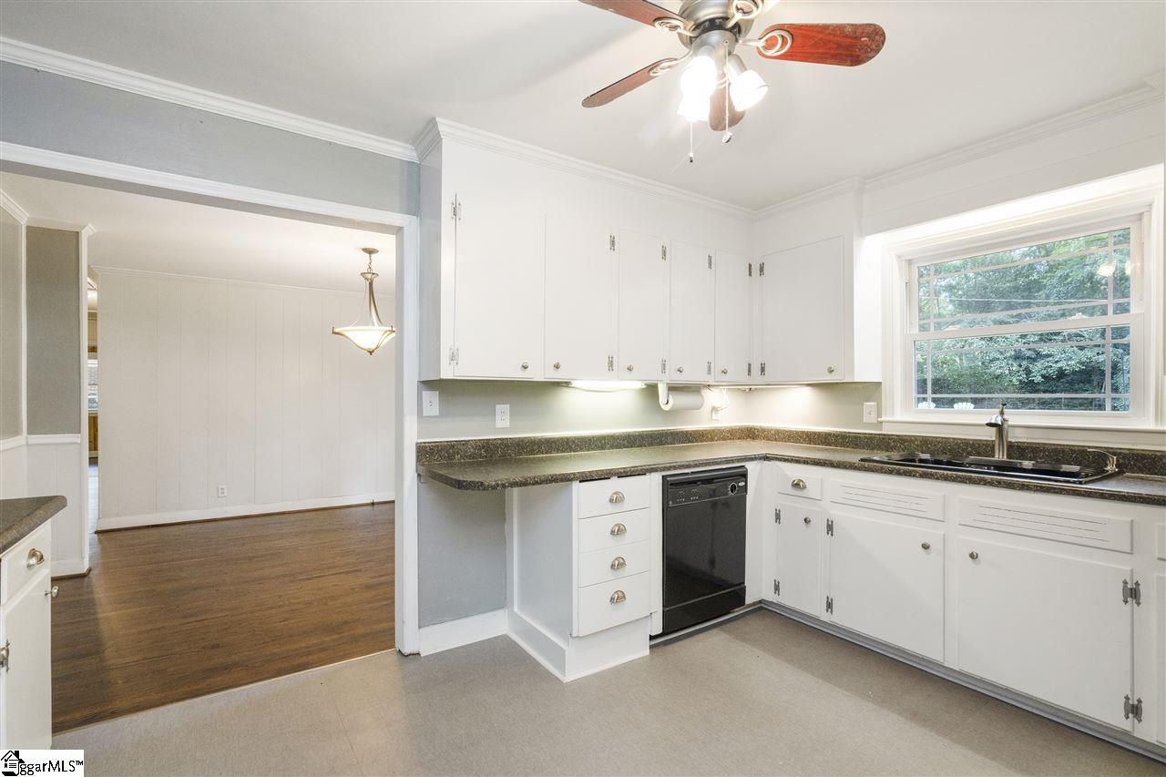 119 Richbourg Road Greenville, SC 29615 - Photo 8 of 34 Gallery Image 8