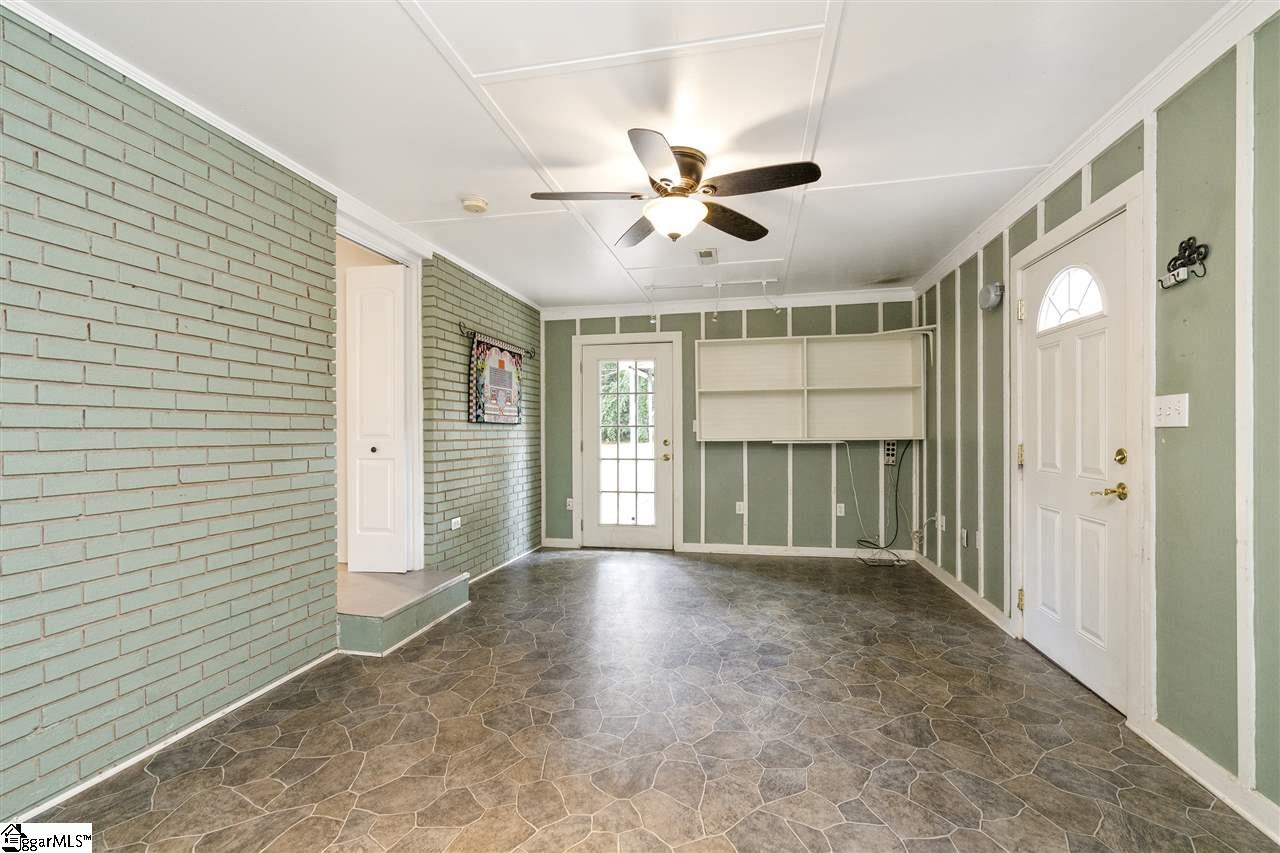 119 Richbourg Road Greenville, SC 29615 - Photo 9 of 34 Gallery Image 9