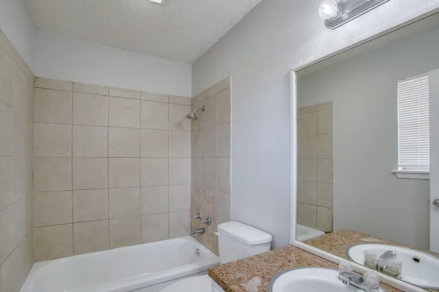 $1,375 | 5411 49th Street, Lubbock, TX 79414