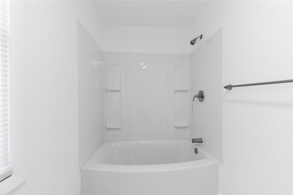 305 Spring Lane West Newton, PA 15089 - Photo 18 of 20