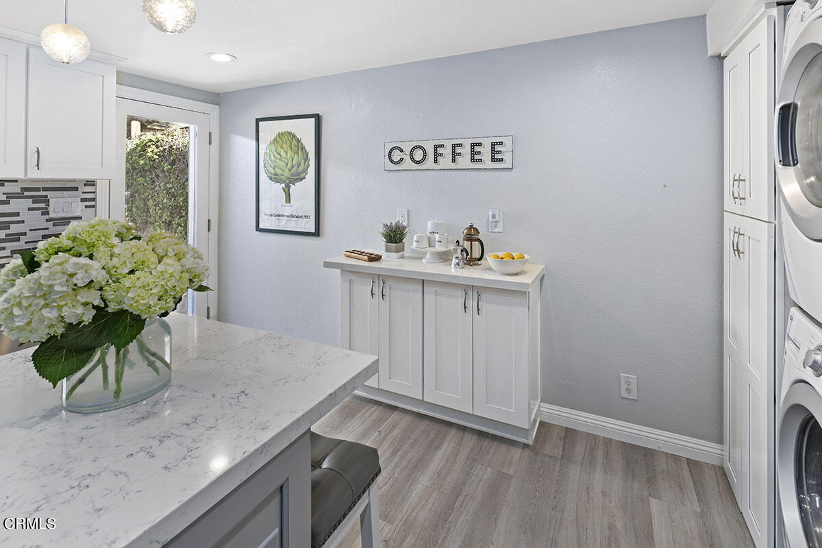 223 Marathon Road Altadena, CA 91001 - Photo 10 of 31 a view of kitchen with furniture and wooden floor