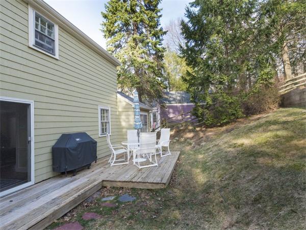 29 Englewood Road Winchester, MA 01890 - Photo 14 of 15 Gallery Image 14