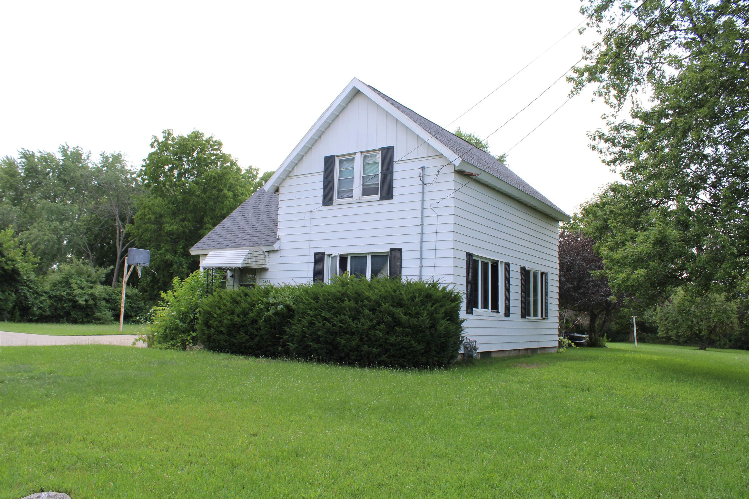 2622 South Isabella Road Mount Pleasant, MI 48858 - Photo 2 of 16