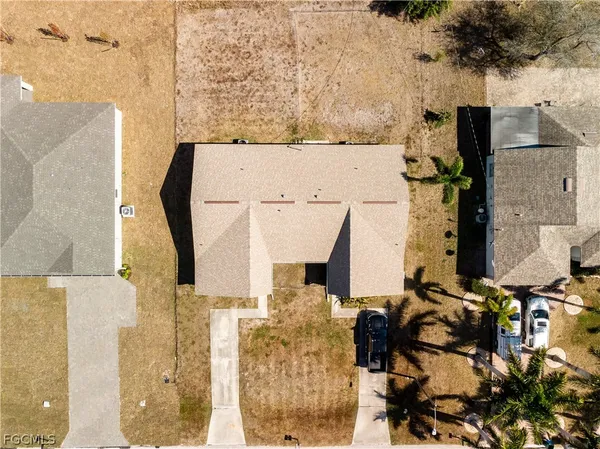 $1,425 | 1733 Northeast 7th Place, Cape Coral, FL 33909