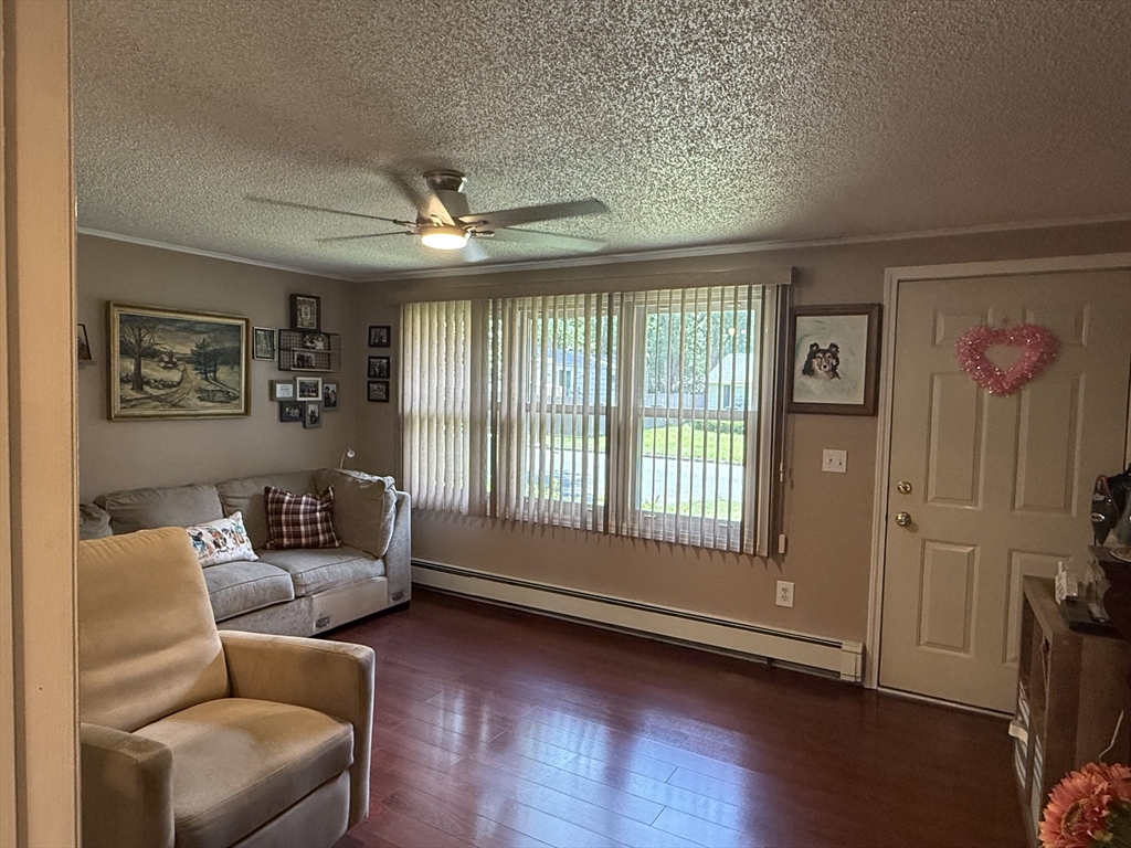 11 Butternut Street Springfield, MA 01128 - Photo 9 of 10 Gallery Image 9