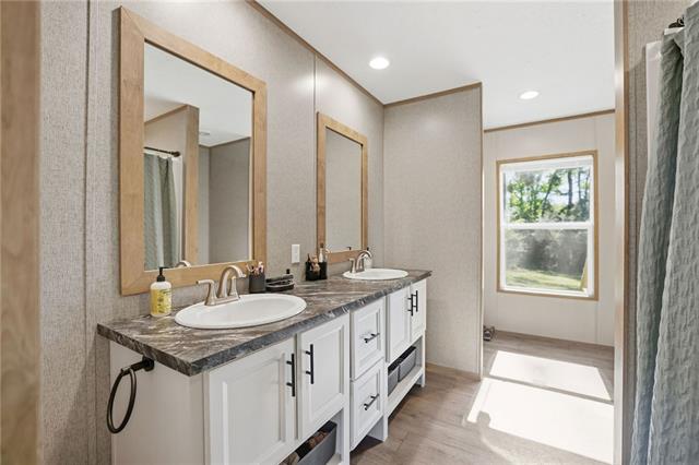 14815 A. J. Leblanc Road Greenwell Springs, LA 70739 - Photo 11 of 17