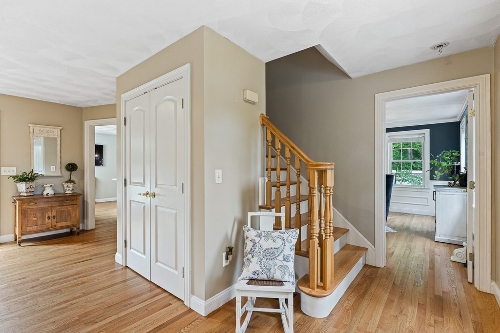 12 Alnette Road Merrimac, MA 01860 - Photo 3 of 36 Gallery Image 3