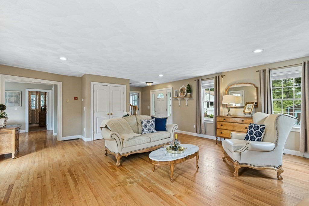 12 Alnette Road Merrimac, MA 01860 - Photo 5 of 36 Gallery Image 5