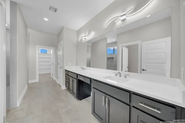 $674,000 | 106 County Road 2730, Mico, TX 78056