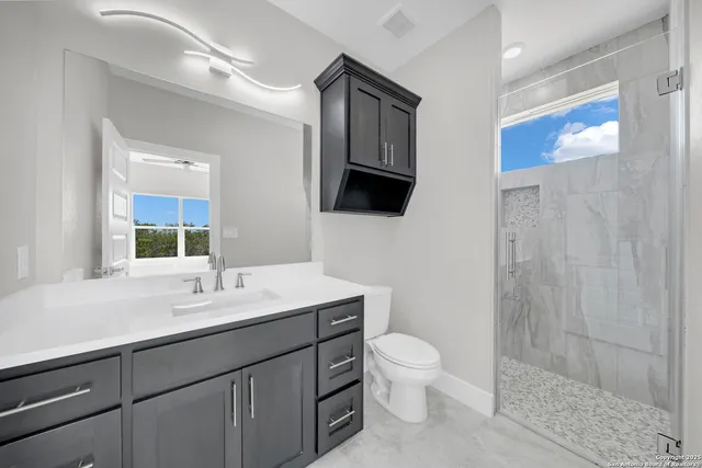 $674,000 | 106 County Road 2730, Mico, TX 78056