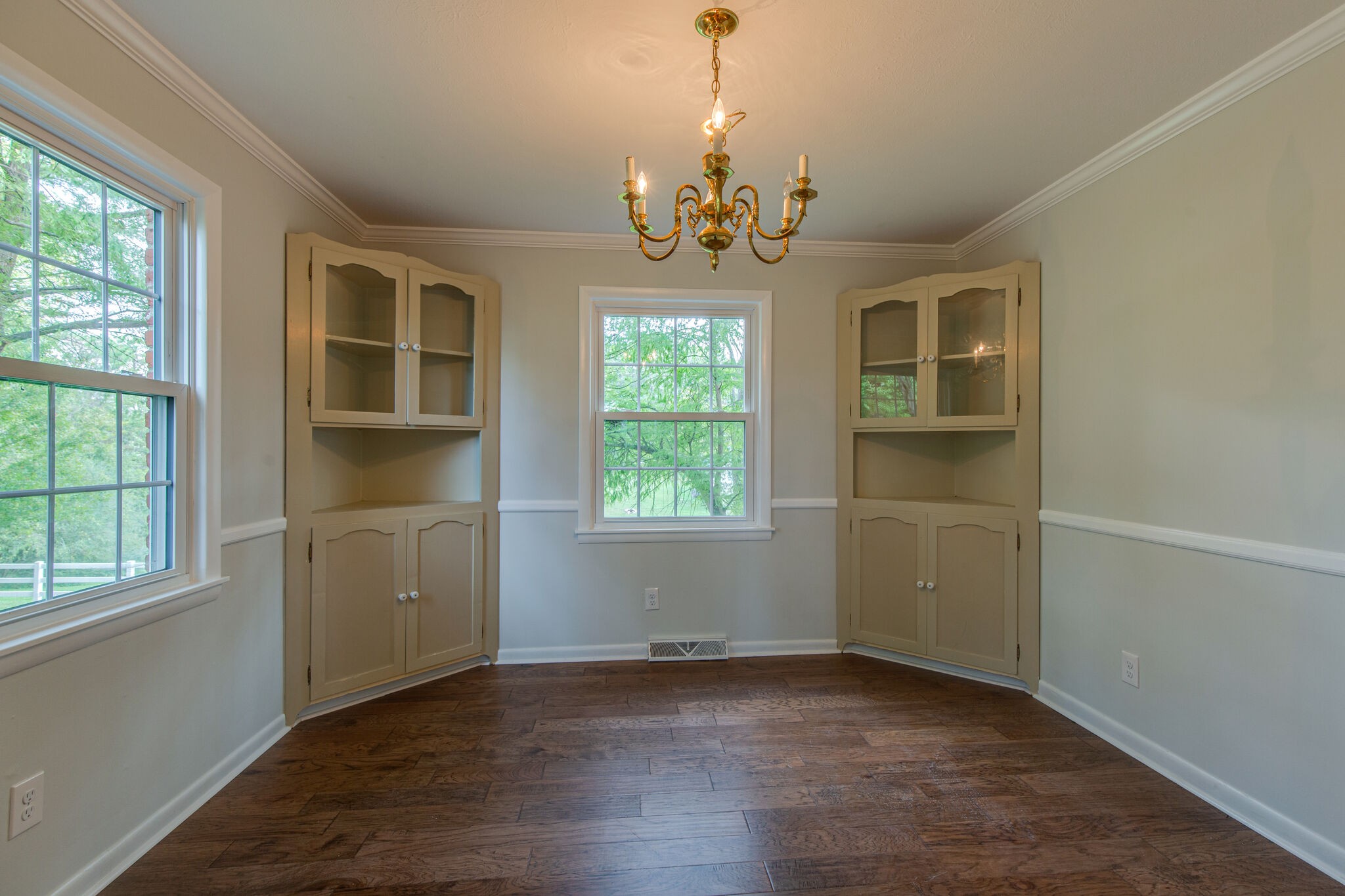 1020 Ridgecrest Drive Dickson, TN 37055 - Photo 16 of 37 Gallery Image 16