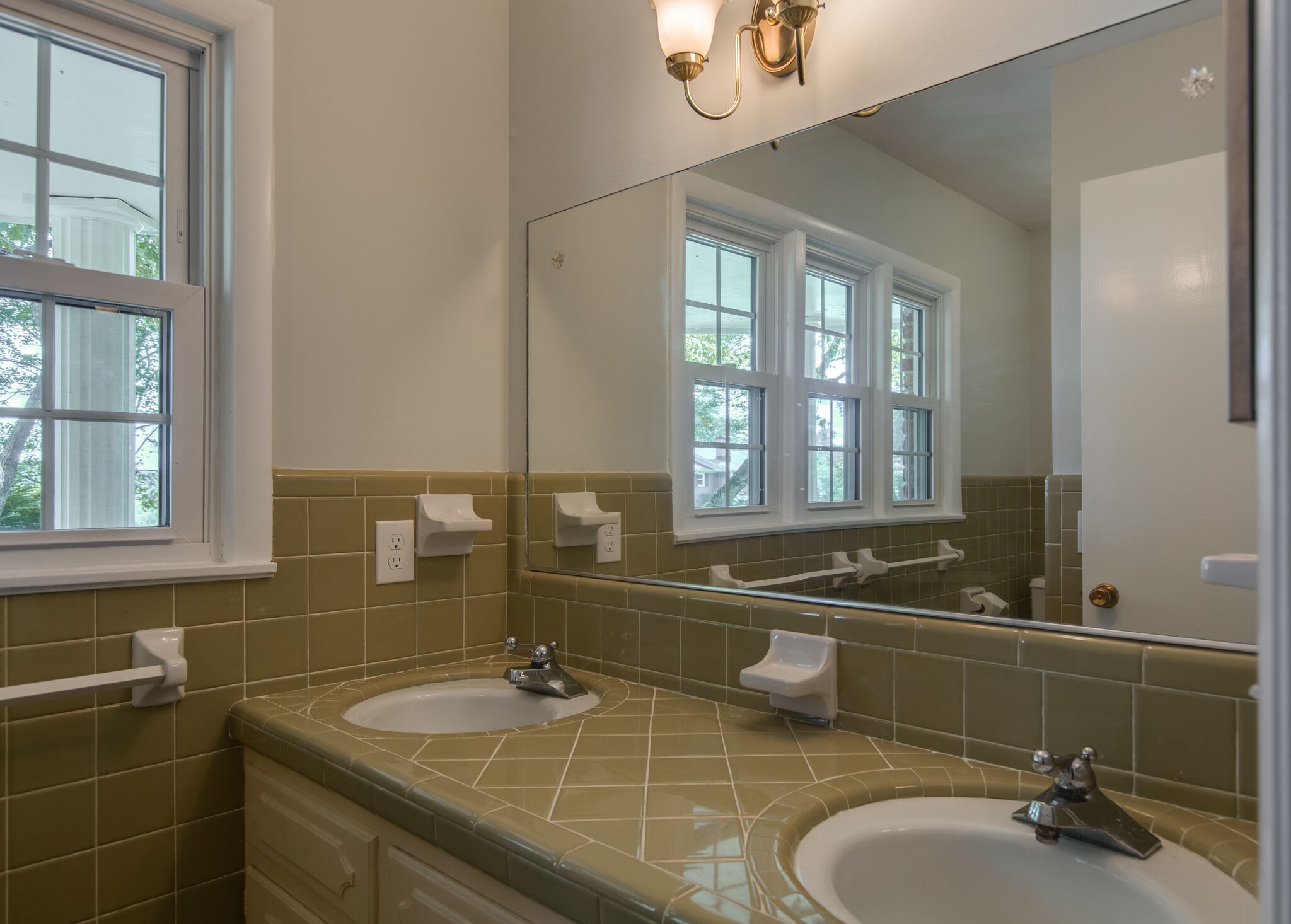 1020 Ridgecrest Drive Dickson, TN 37055 - Photo 29 of 37 Gallery Image 29