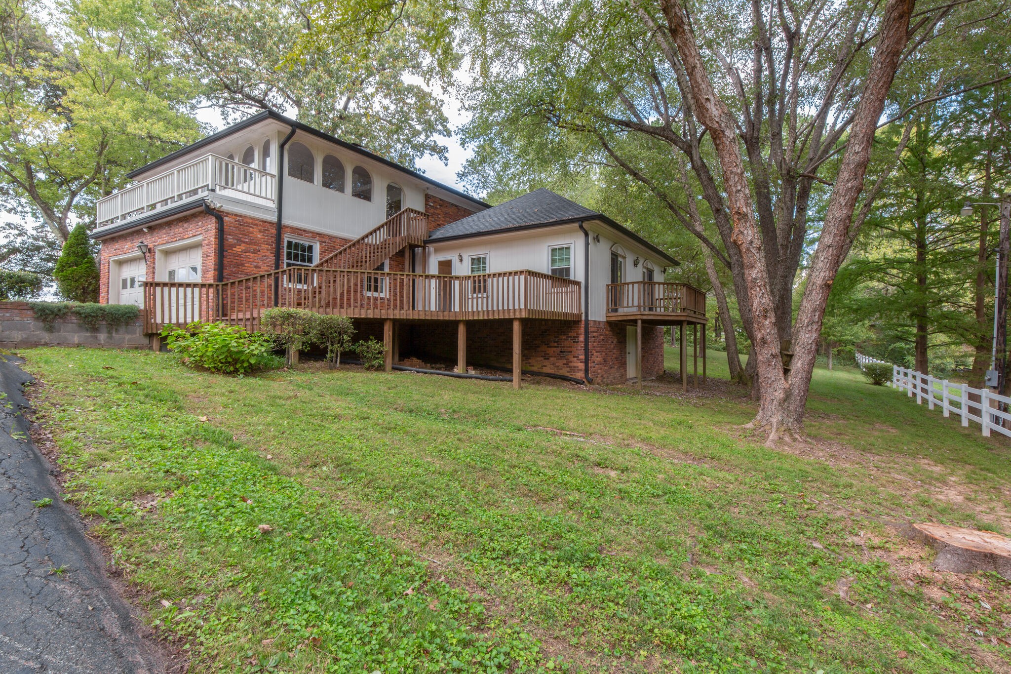 1020 Ridgecrest Drive Dickson, TN 37055 - Photo 31 of 37 Gallery Image 31