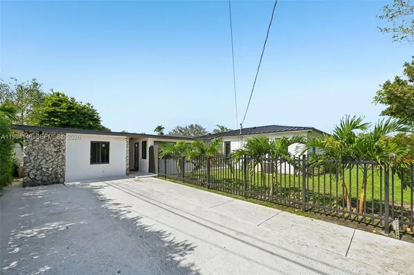 $1,085,000 | 5152 Southwest 6th Street, Miami, FL 33134