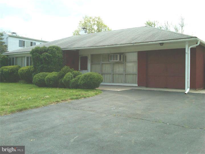 230 Bryans Road Norristown, PA 19401 - Photo 3 of 5 Exterior Front