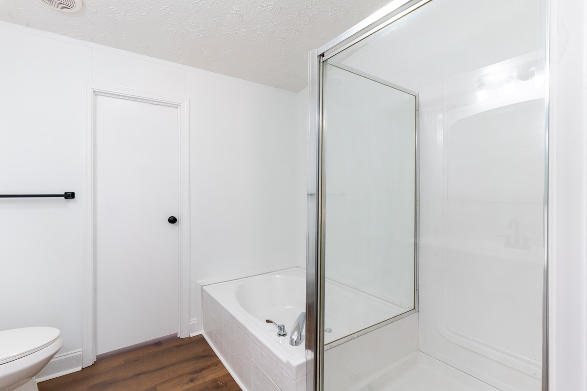 4214 Oregon Road Springfield, TN 37172 - Photo 24 of 37 a view of bathroom with toilet sink