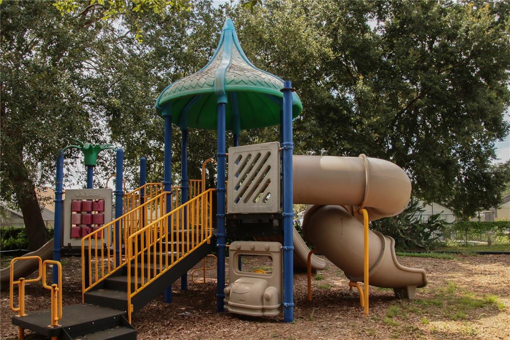 2643 Oneida Loop Kissimmee, FL 34747 - Photo 83 of 93 Gallery Image 83