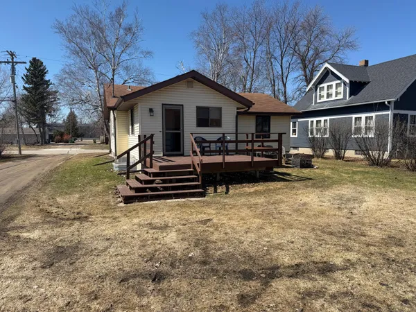 $229,900 | 306 7th Avenue Northeast, Roseau, MN 56751