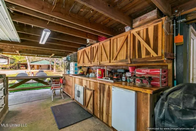 $1,275,000 | 21959 Hwy 80 Hickory Ms 39332, Hickory, MS 39332