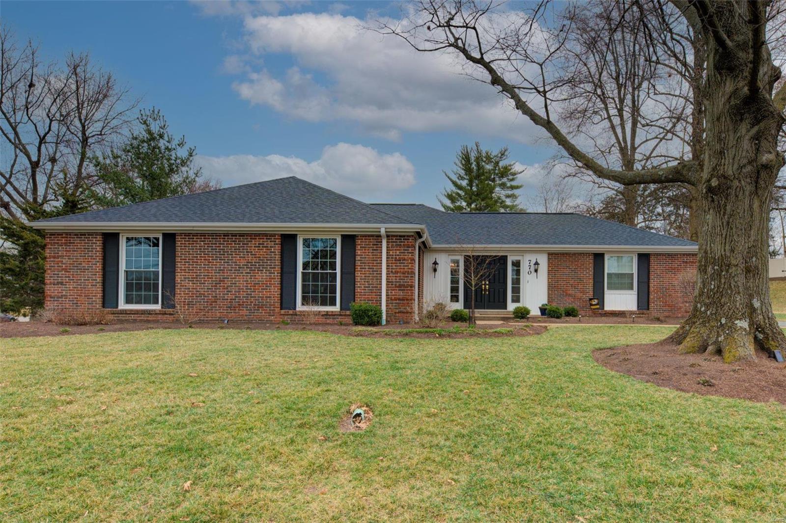 770 North Mason Road St. Louis, MO 63141 - Photo 1 of 22 Gallery Image 1