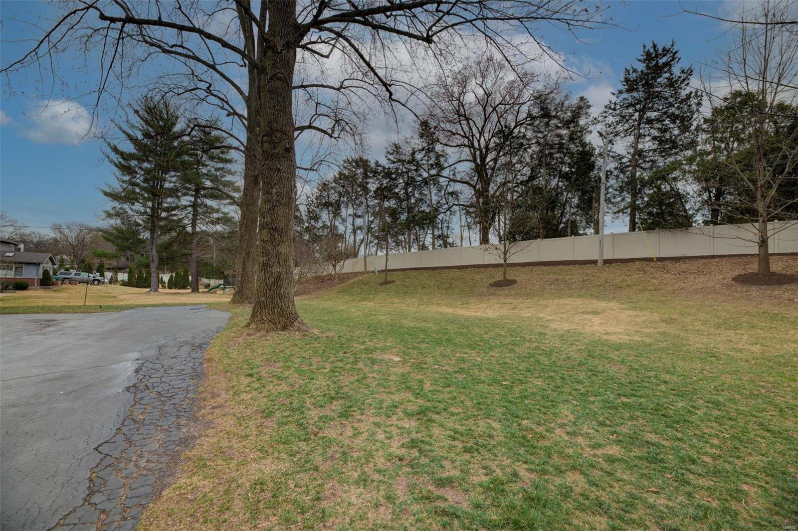 770 North Mason Road St. Louis, MO 63141 - Photo 18 of 22 Gallery Image 18
