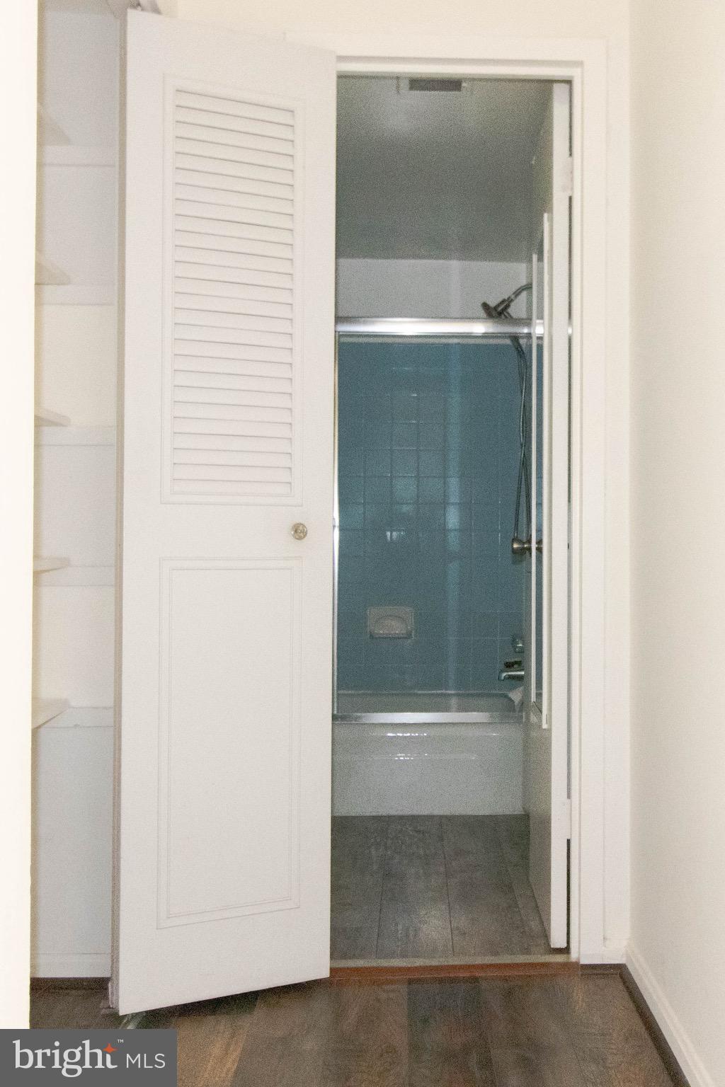 37 Canterbury Square, Unit 302 Alexandria, VA 22304 - Photo 15 of 22