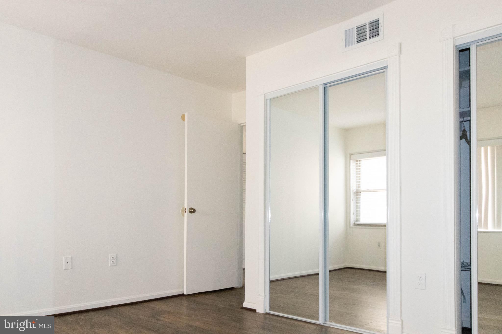 37 Canterbury Square, Unit 302 Alexandria, VA 22304 - Photo 19 of 22