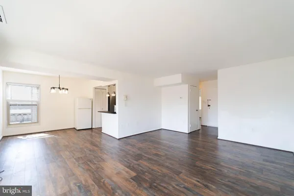 $1,750 | 37 Canterbury Square, Unit 302, Alexandria, VA 22304