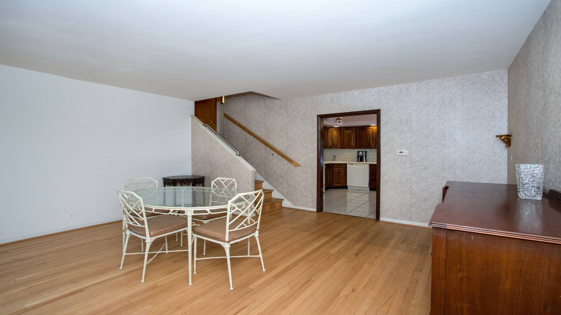 95 East Burlington Street Riverside, IL 60546 - Photo 3 of 21