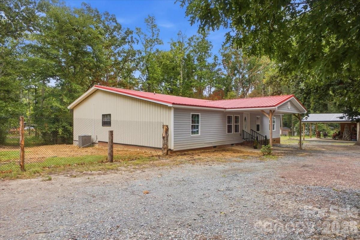 4313 Jenkins Road Marshville, NC 28103 - Photo 3 of 48 Gallery Image 3