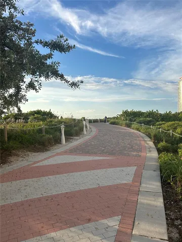 $5,000 | 345 Ocean Drive, Unit 326, Miami Beach, FL 33139