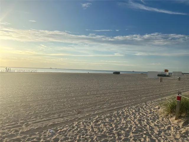 $5,000 | 345 Ocean Drive, Unit 326, Miami Beach, FL 33139