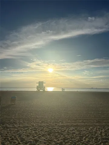 $5,000 | 345 Ocean Drive, Unit 326, Miami Beach, FL 33139