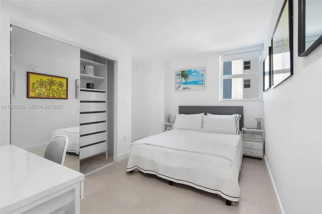 $5,000 | 345 Ocean Drive, Unit 326, Miami Beach, FL 33139