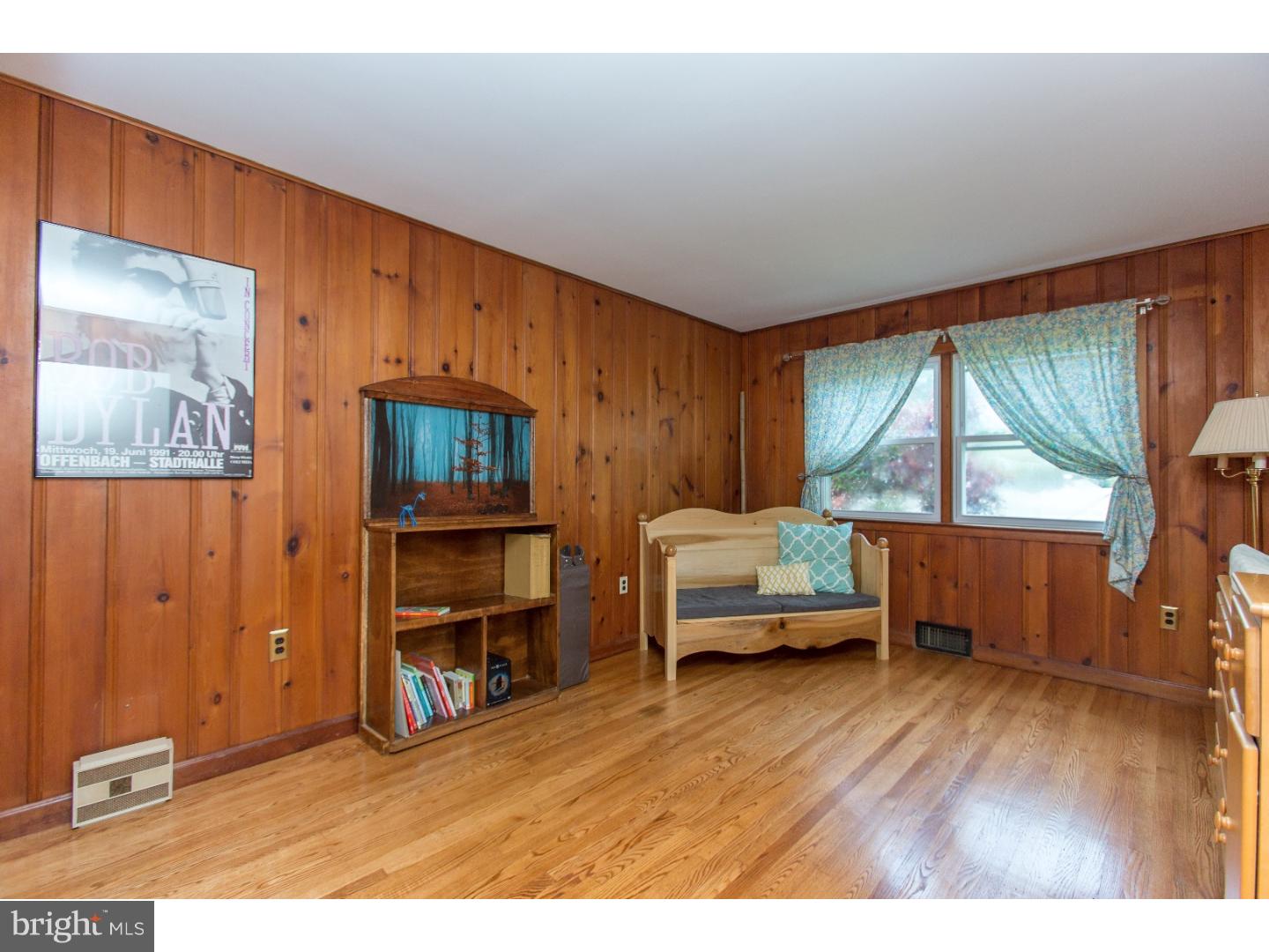 494 Collins Drive Springfield, PA 19064 - Photo 13 of 25 Gallery Image 13