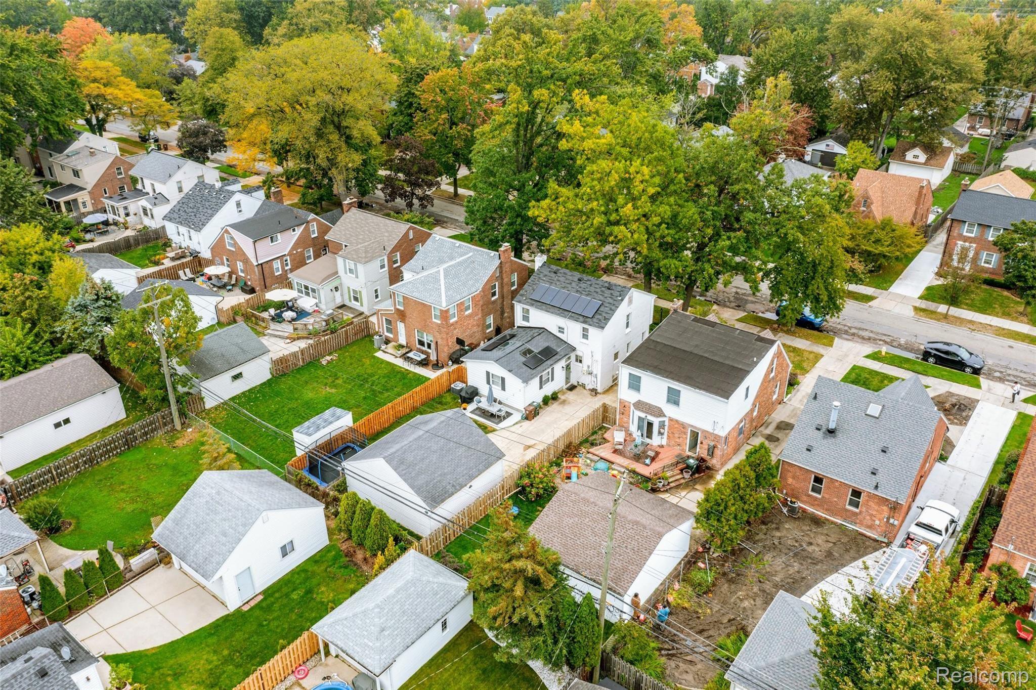 1315 Hampton Road Grosse Pointe, MI 48236 - Photo 31 of 60 1315 Hampton Rd-41.jpg