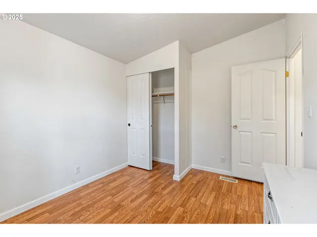 $255,000 | 308 Northwest Civil Bend Avenue, Winston, OR 97496