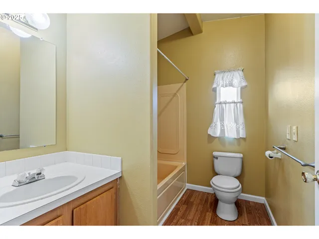 $255,000 | 308 Northwest Civil Bend Avenue, Winston, OR 97496